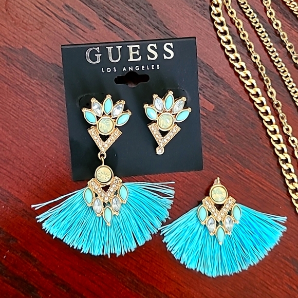 Authentic Guess jewelry set - Picture 2 of 4
